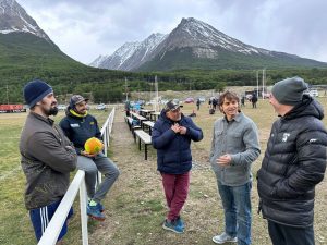 DEPORTES: Sciurano visitó los clubes Las Águilas y Asociación Civil Colegio  del Sur – Legislatura TDF .S.